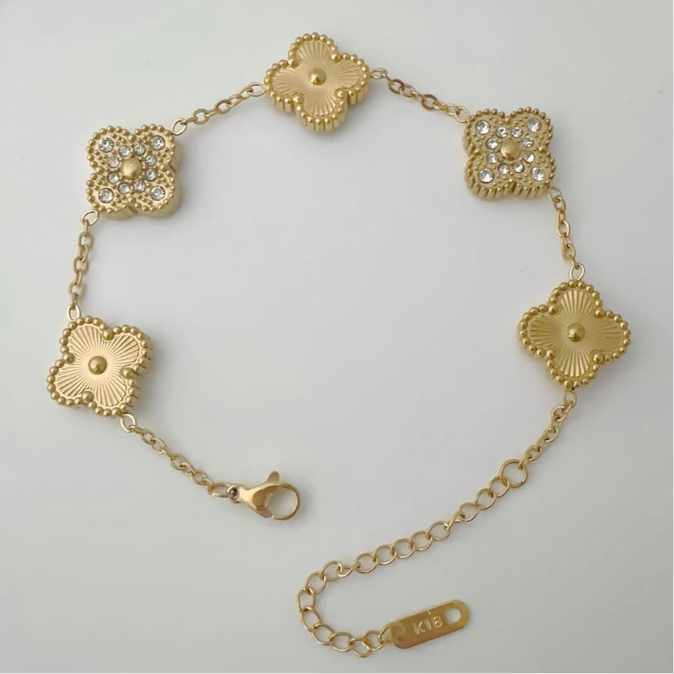 Flower Bracelet - Gold Diamond